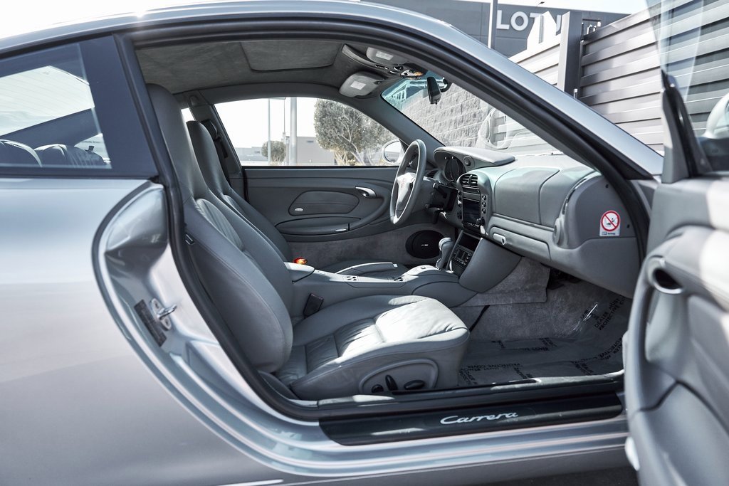 Used 2002 Porsche 911 Carrera image 27