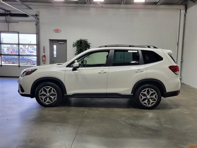 Certified 2023 Subaru Forester Premium AWD/4WD image 8