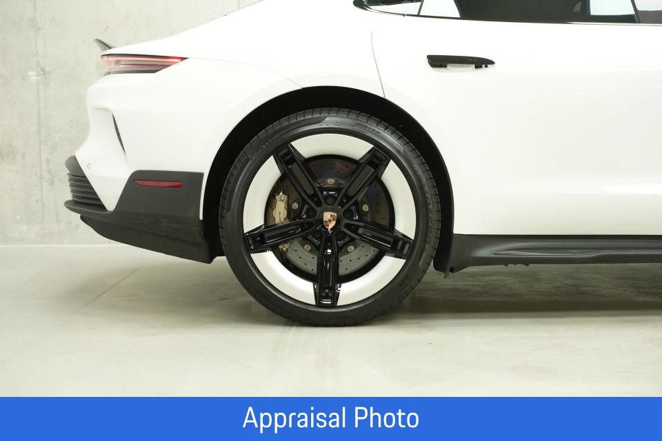 Certified 2026 Porsche Taycan Turbo GT image 37