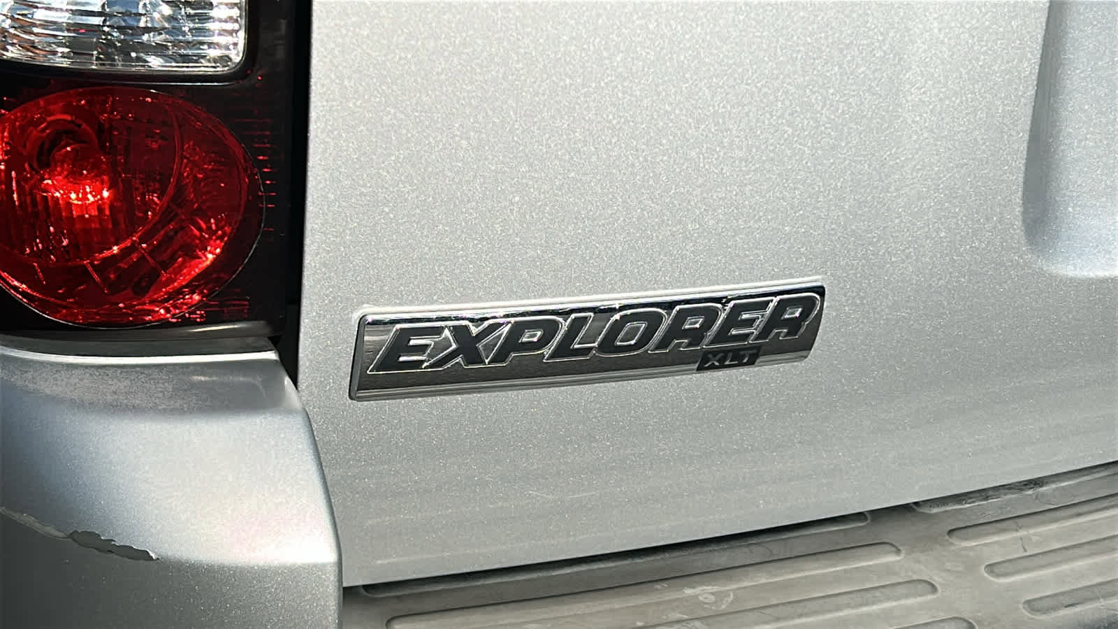 Used 2010 Ford Explorer XLT RWD image 27