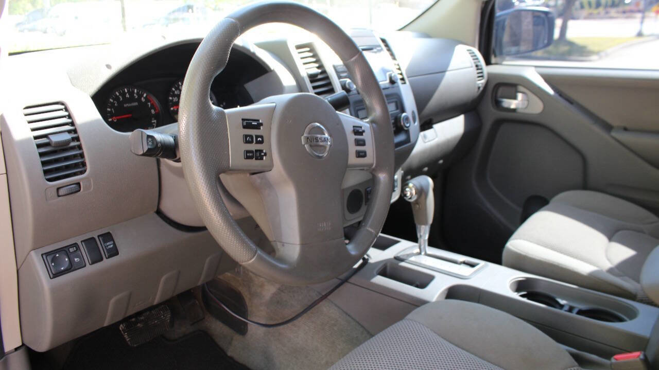 Used 2015 Nissan Frontier SV w/ SV Value Truck Package image 2