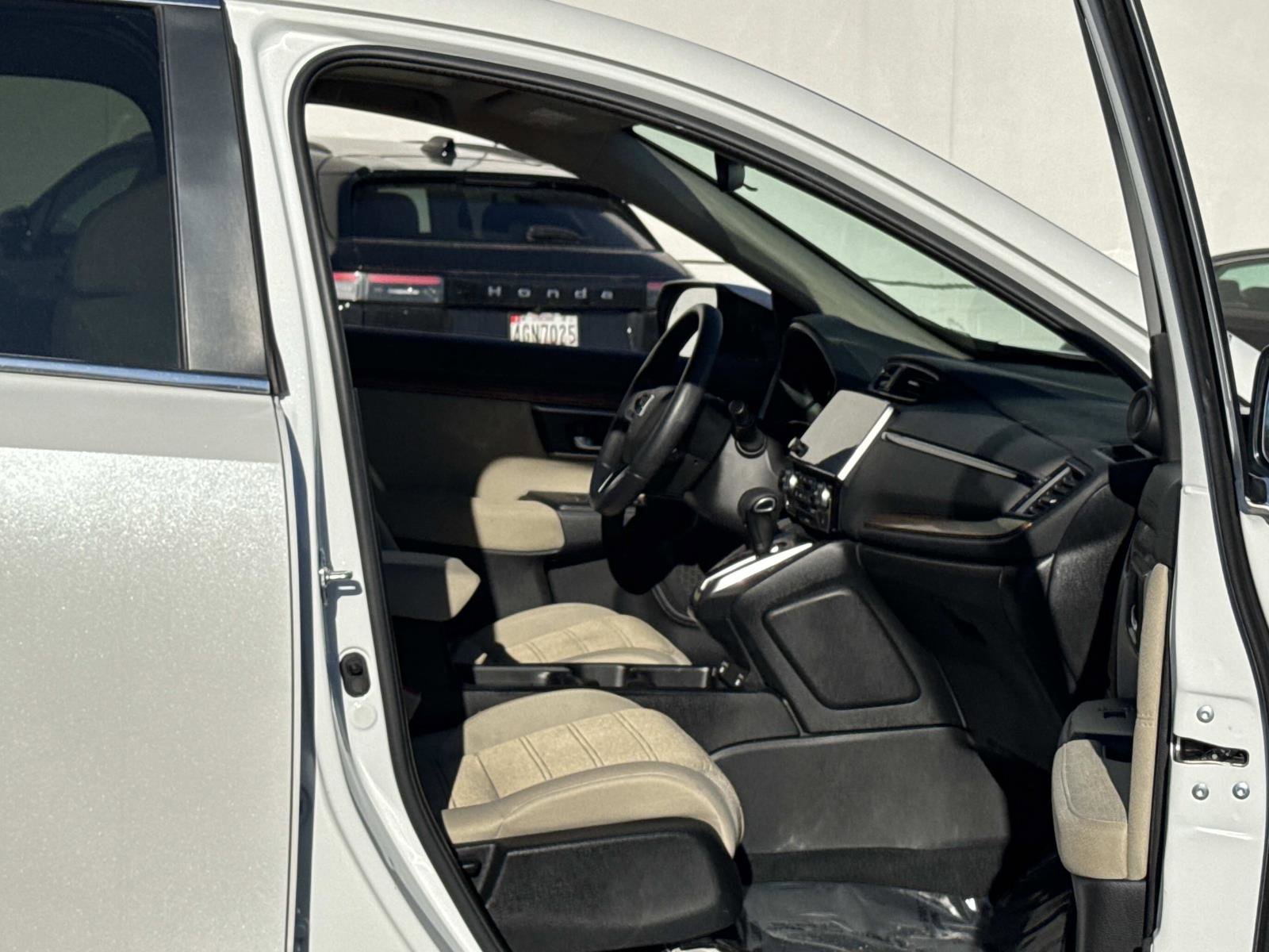 Used 2021 Honda CR-V EX image 15