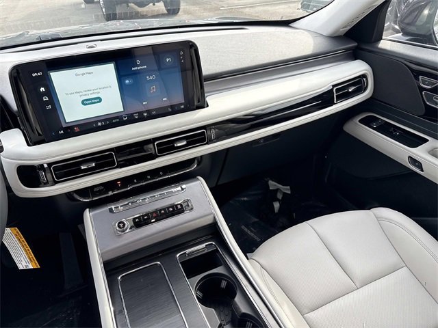 New 2026 Lincoln Aviator AWD w/ Jet Appearance Package image 15