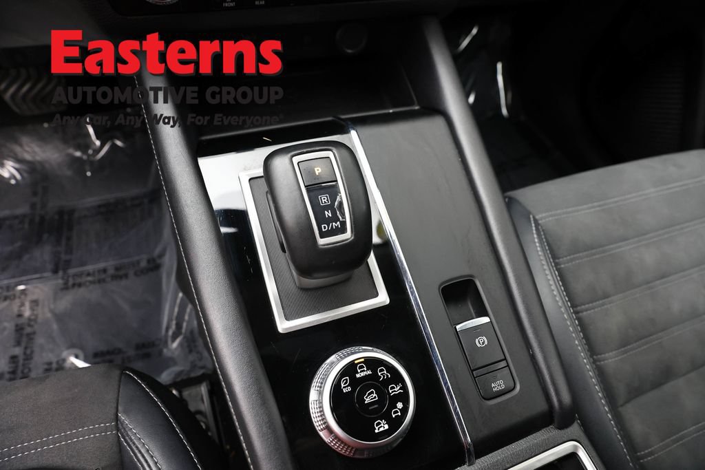 Used 2024 Mitsubishi Outlander SE AWD/4WD image 13