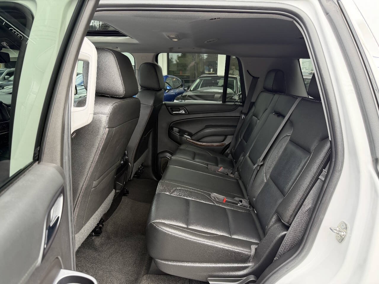 Used 2018 Chevrolet Tahoe LT w/ Luxury Package AWD/4WD image 43