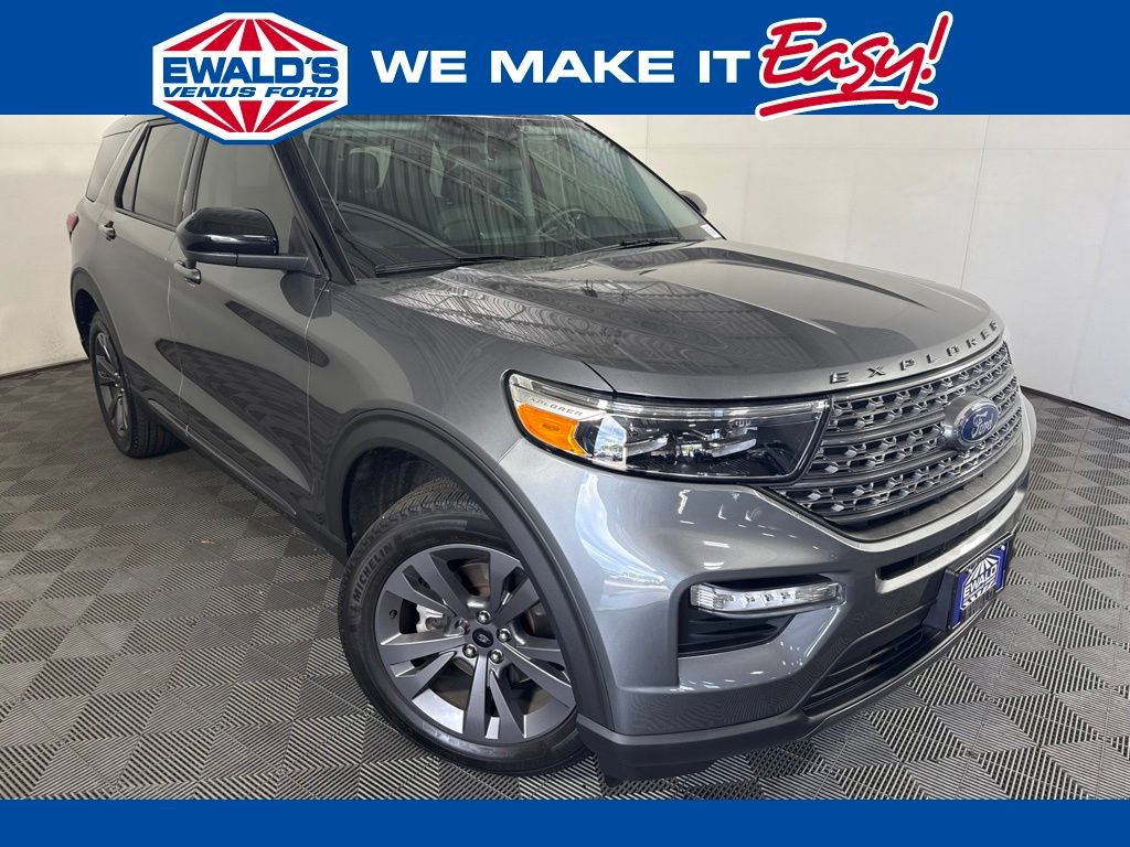 Certified 2024 Ford Explorer XLT w/ Equipment Group 202A AWD/4WD image 1