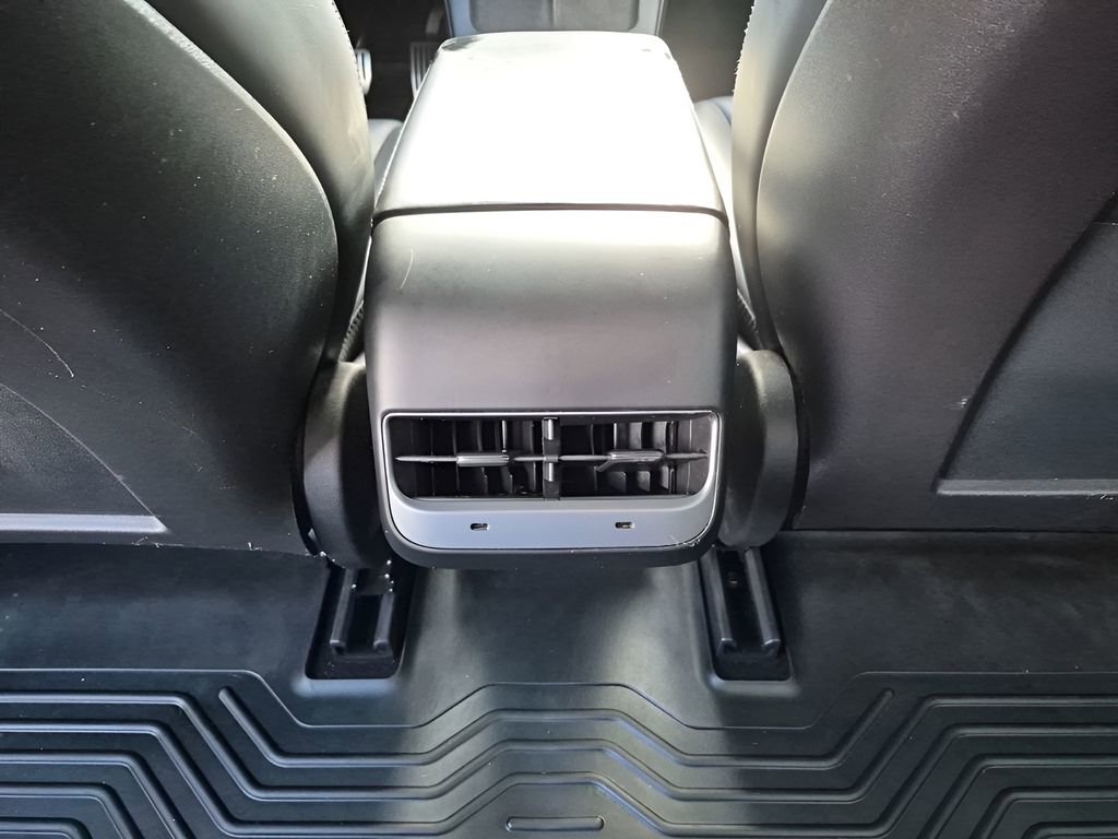 Used 2021 Tesla Model 3 Standard Range Plus image 21