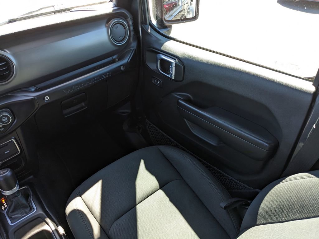 Used 2021 Jeep Wrangler Unlimited Sport image 17