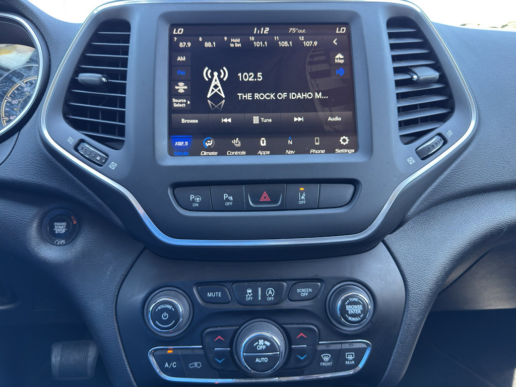 Used 2023 Jeep Cherokee Altitude Lux image 16