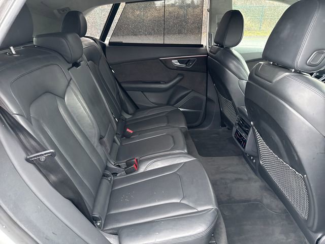 Used 2019 Audi Q8 Prestige w/ Luxury Package image 14