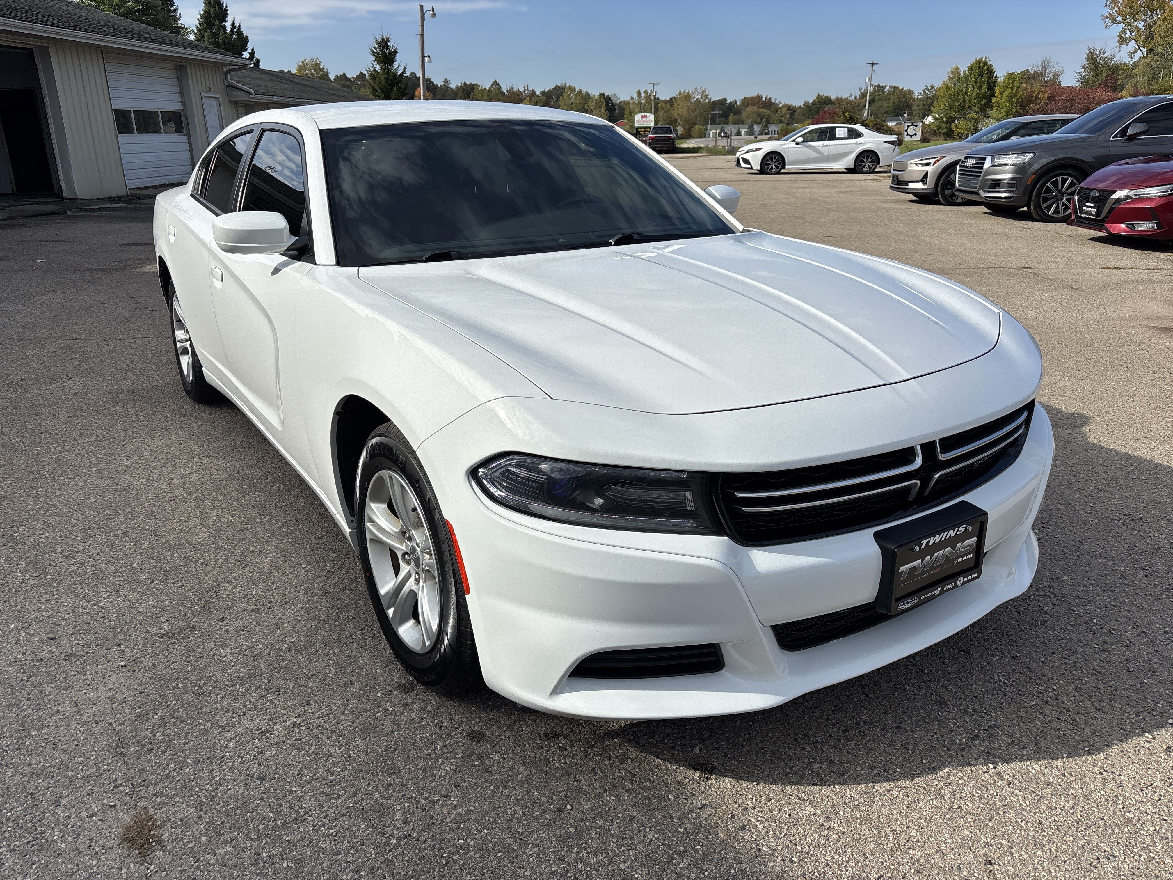 Used 2016 Dodge Charger SE