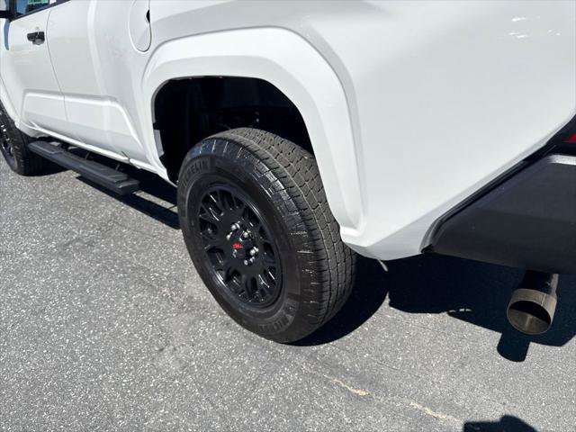 Certified 2025 Toyota Tacoma SR w/ SR Upgrade Package RWD image 7