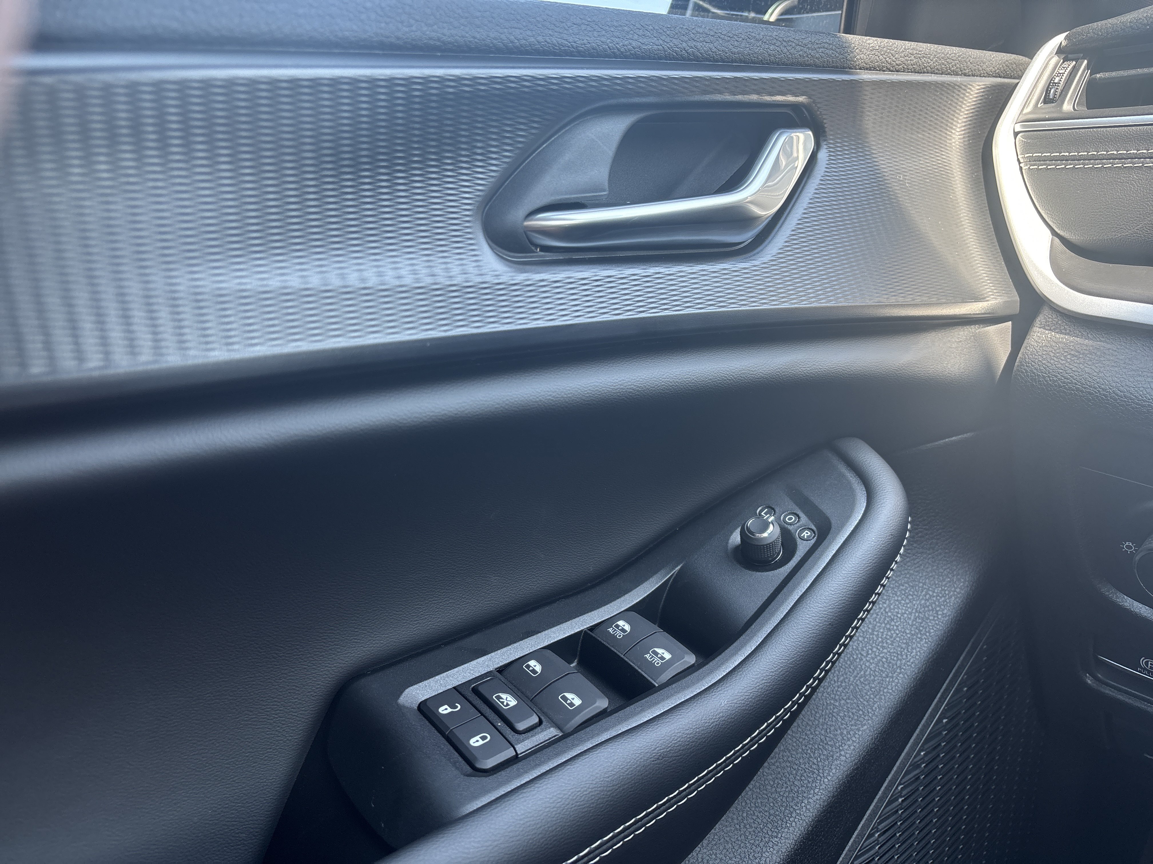 New 2026 Jeep Grand Cherokee L 4WD image 35