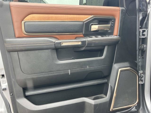 Used 2022 RAM 2500 Limited AWD/4WD image 32