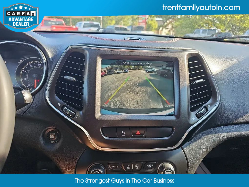 Used 2020 Jeep Cherokee Trailhawk image 23
