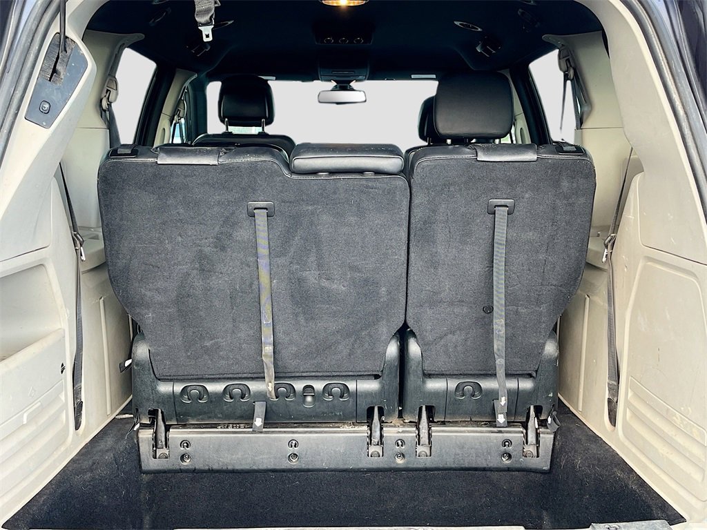 Used 2019 Dodge Grand Caravan SXT image 24