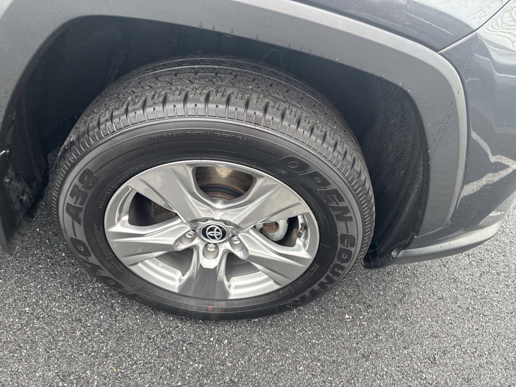 Certified 2024 Toyota RAV4 XLE AWD/4WD image 21