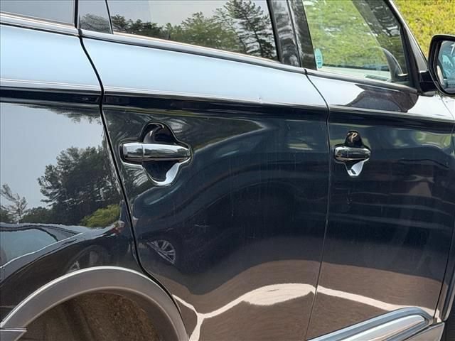 Used 2020 Mitsubishi Outlander ES AWD/4WD image 13