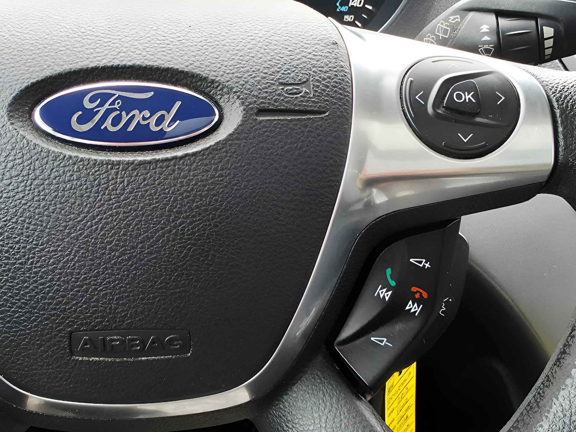 Used 2013 Ford Escape SE image 30