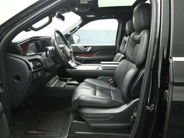 Certified 2023 Lincoln Navigator Reserve AWD/4WD image 10