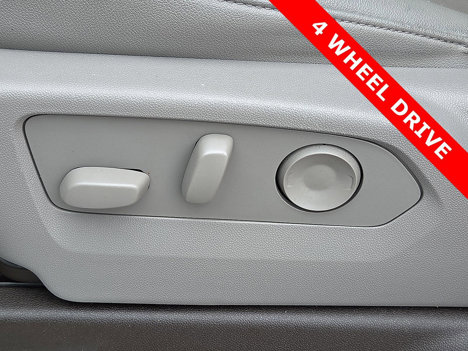 Used 2023 GMC Sierra 1500 SLT image 14