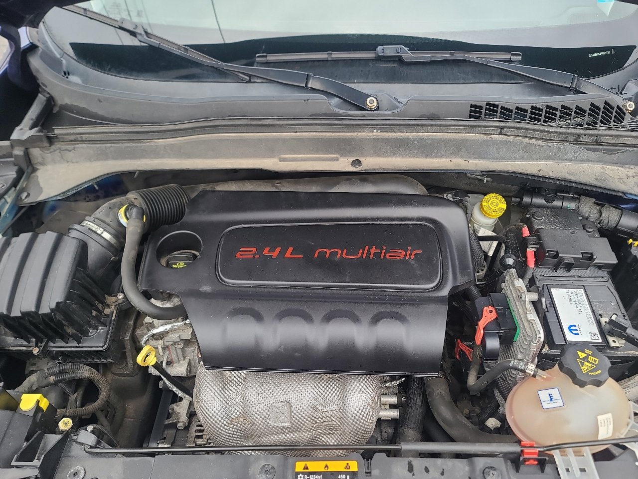 Used 2018 Jeep Renegade Latitude w/ Cold Weather Group image 24