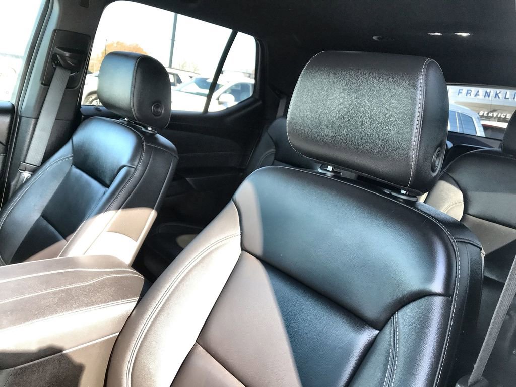 Used 2023 Chevrolet Traverse LT image 11