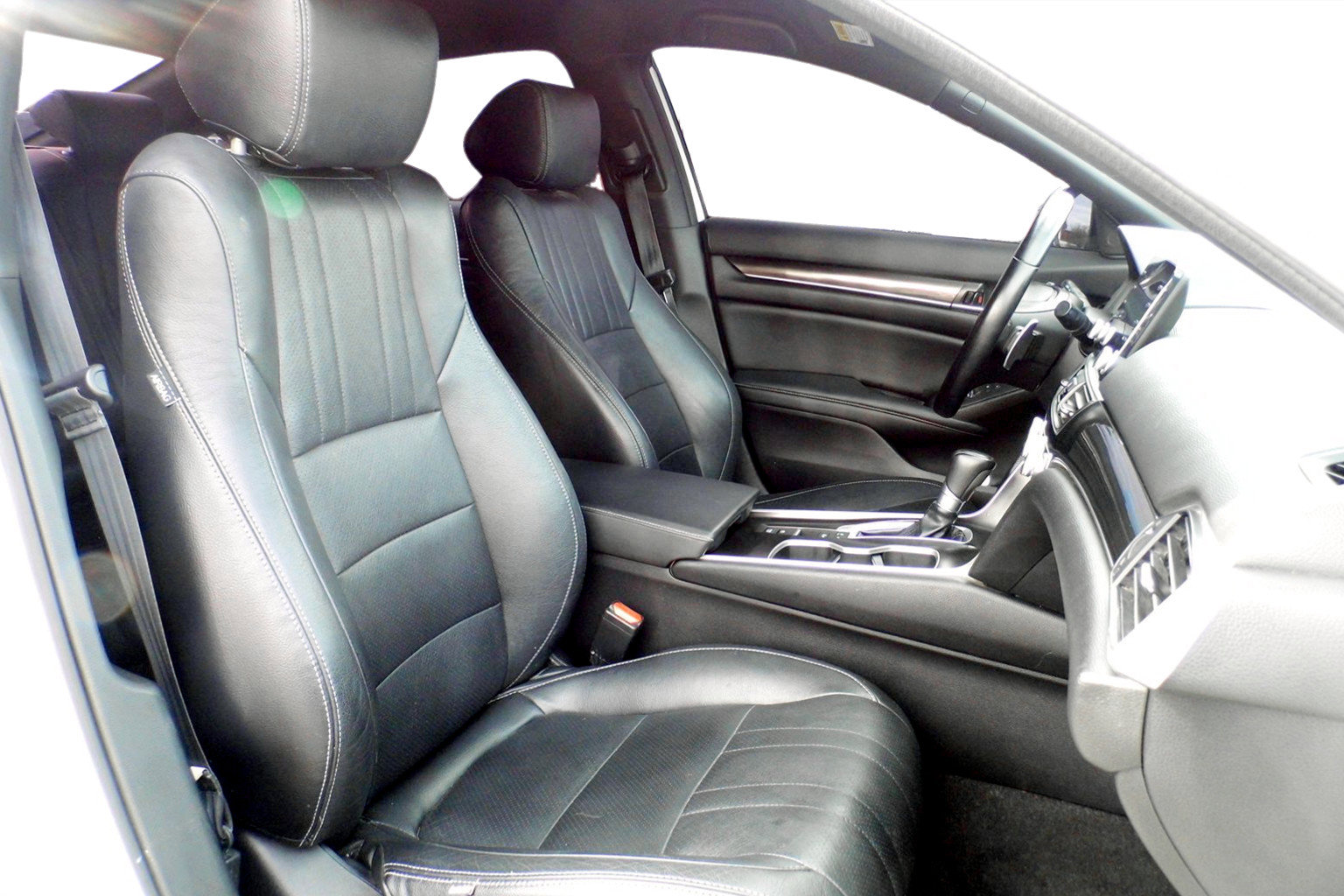 Used 2022 Honda Accord Sport image 10