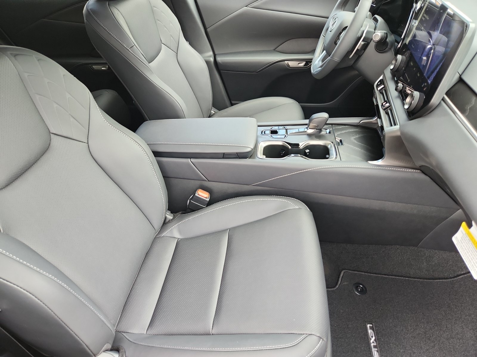 New 2026 Lexus RX 350h w/ Convenience Package AWD/4WD image 16