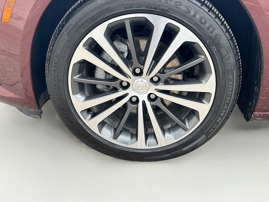 Used 2018 Buick Regal Essence w/ Driver Confidence Package #1 FWD image 41