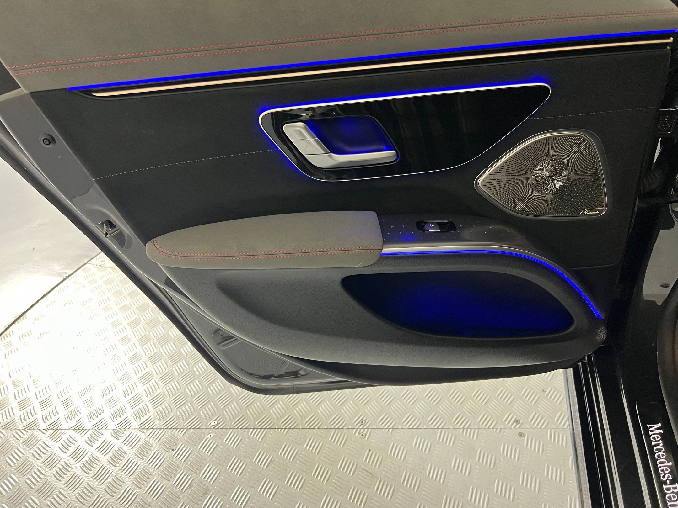 Used 2022 Mercedes-Benz EQS 450+ EQS 450+ image 34