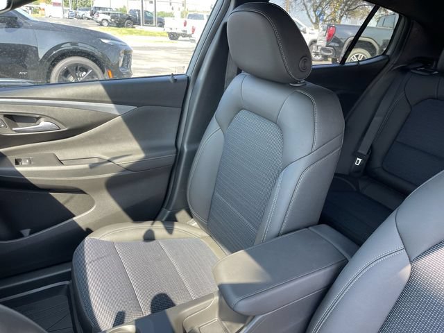 New 2026 Buick Envista Sport Touring w/ Convenience I Package FWD image 23
