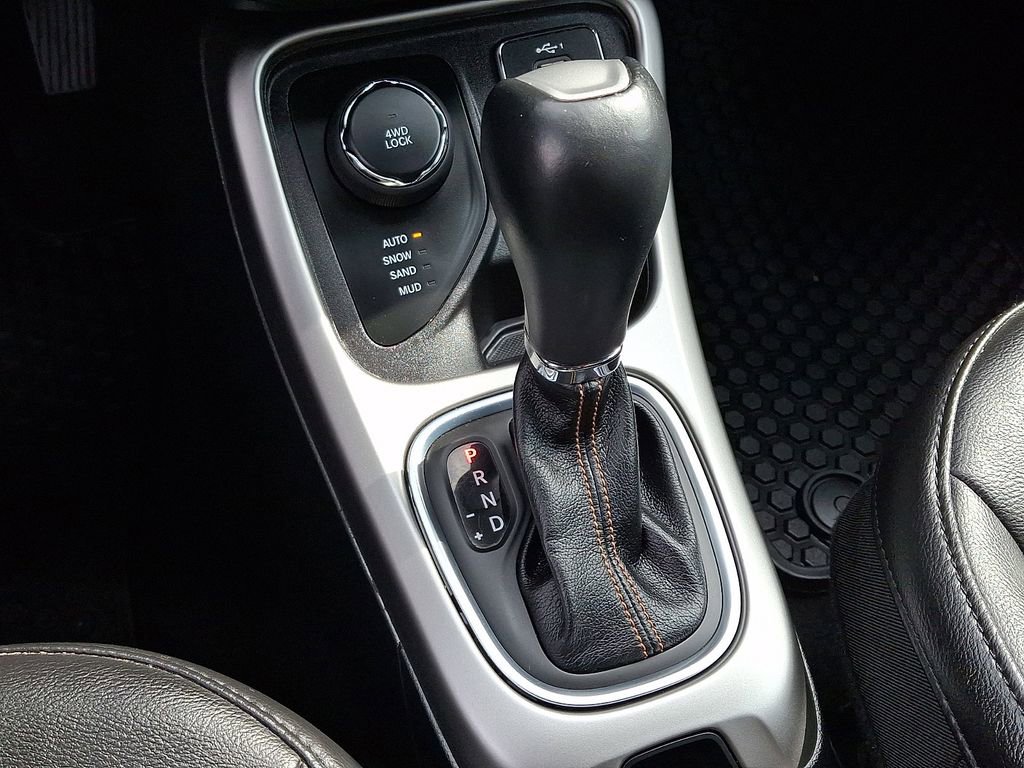 Used 2019 Jeep Compass Latitude w/ Cold Weather Group image 14