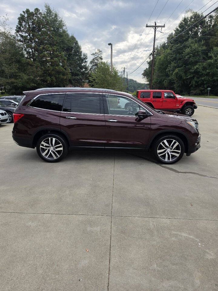 Used 2017 Honda Pilot Touring image 7