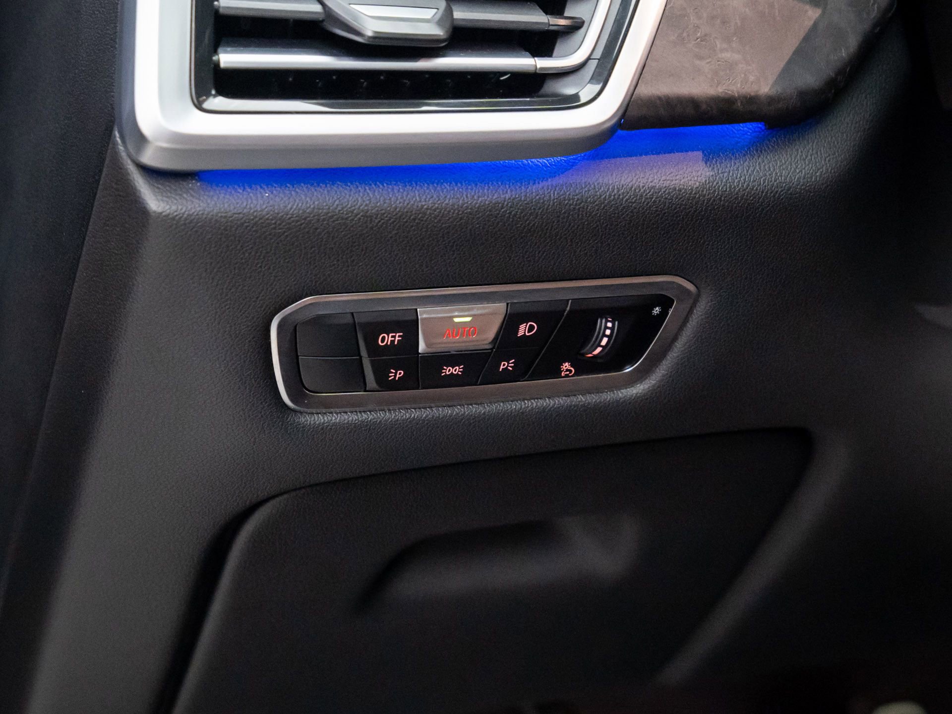 Certified 2023 BMW X5 xDrive40i w/ M Sport Package image 21