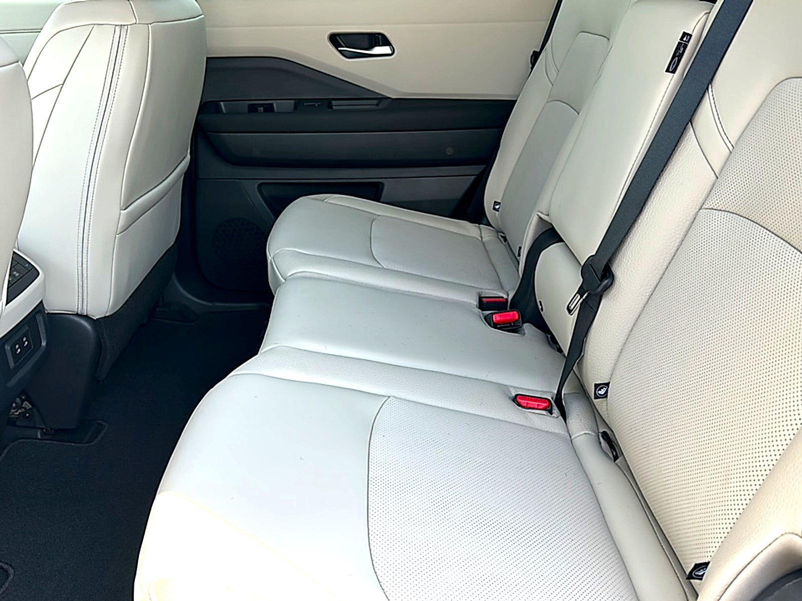 New 2026 Nissan Pathfinder SL FWD image 15
