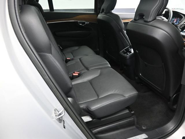 Certified 2023 Volvo XC90 B5 Plus image 26
