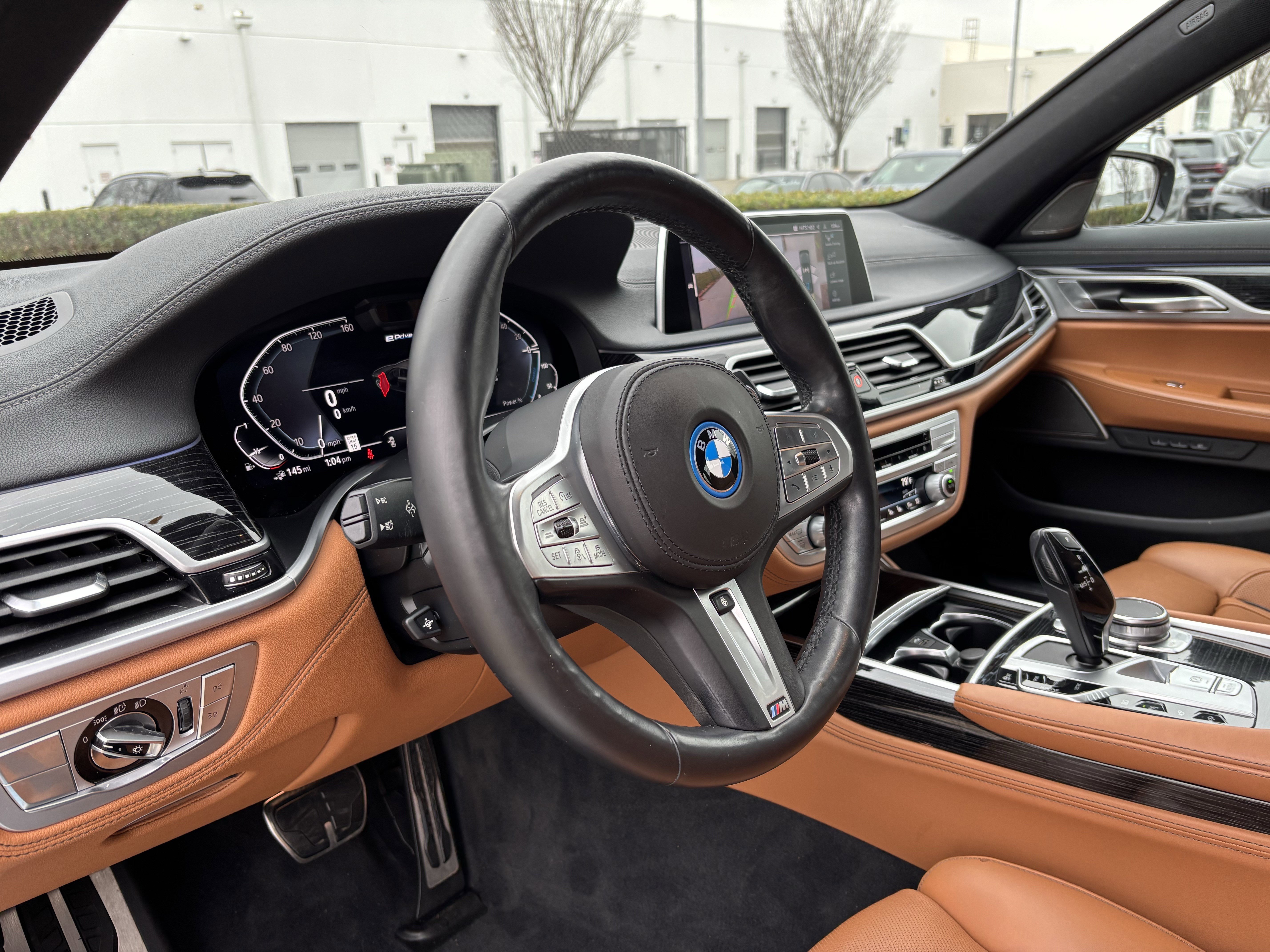Used 2022 BMW 745e xDrive w/ M Sport Package image 17