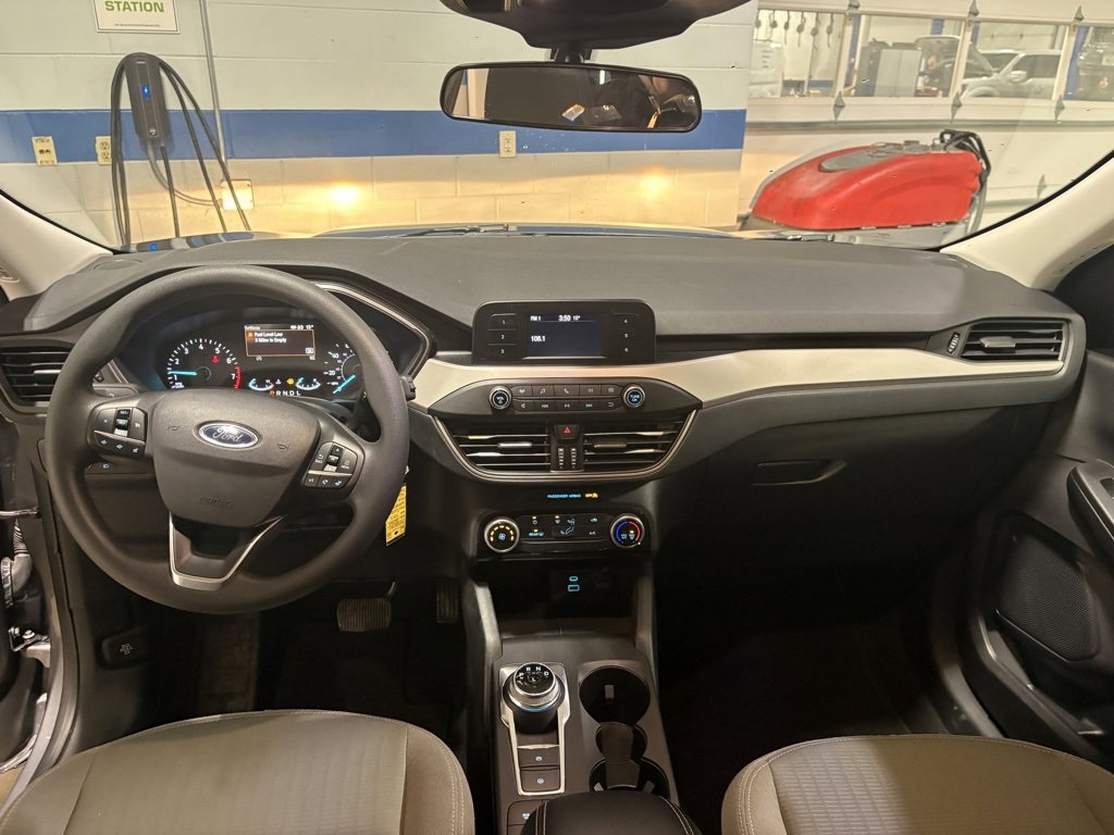 Used 2022 Ford Escape S image 15