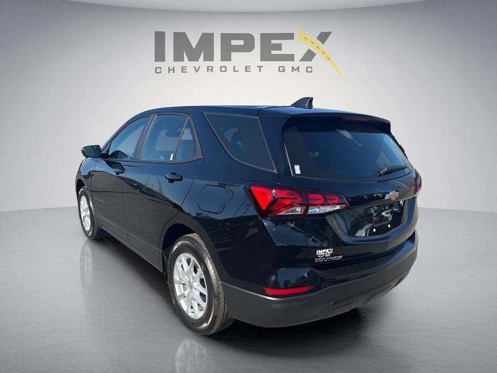 Used 2024 Chevrolet Equinox LS FWD image 3