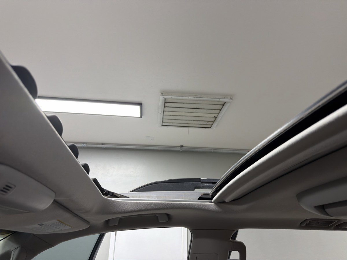 Used 2010 Toyota Sequoia Platinum RWD image 28