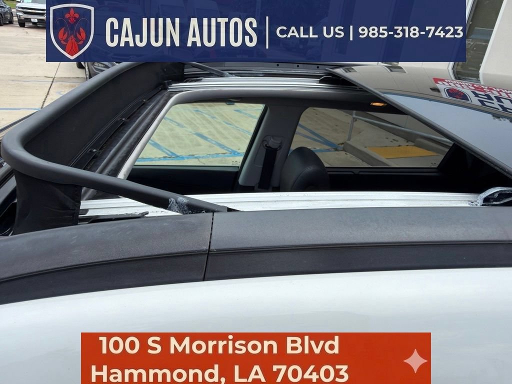 Used 2017 Hyundai Santa Fe Limited FWD image 29
