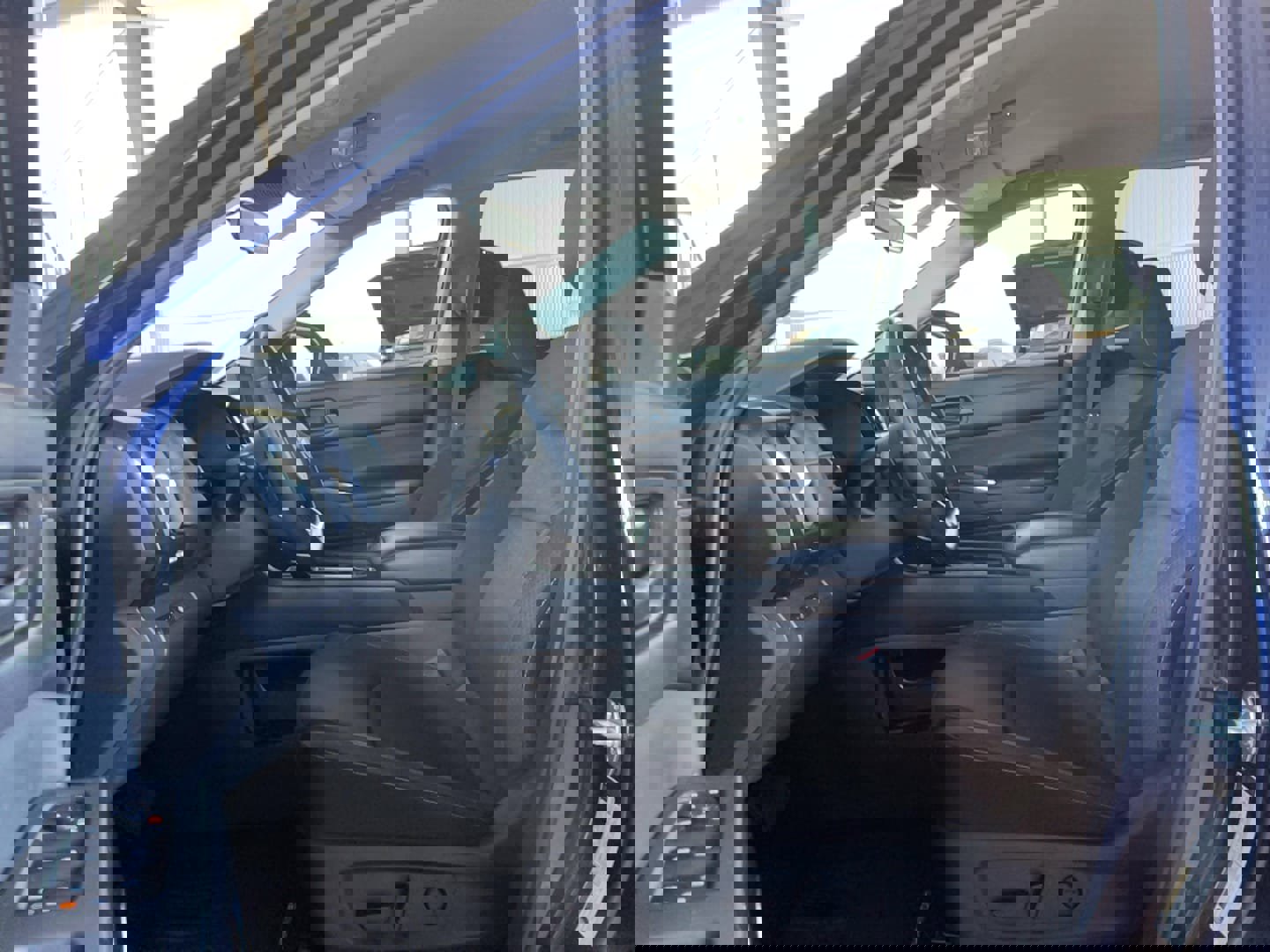 Used 2023 Nissan Pathfinder SV AWD/4WD image 6