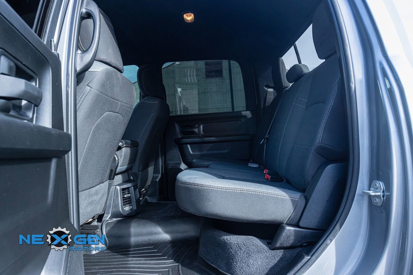 Used 2024 RAM 3500 Tradesman w/ Convenience Group image 23