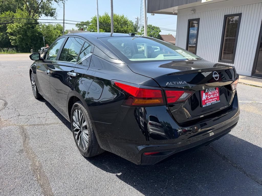 Used 2025 Nissan Altima 2.5 SV FWD image 8