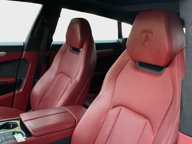 Used 2022 Lamborghini Urus AWD/4WD image 11