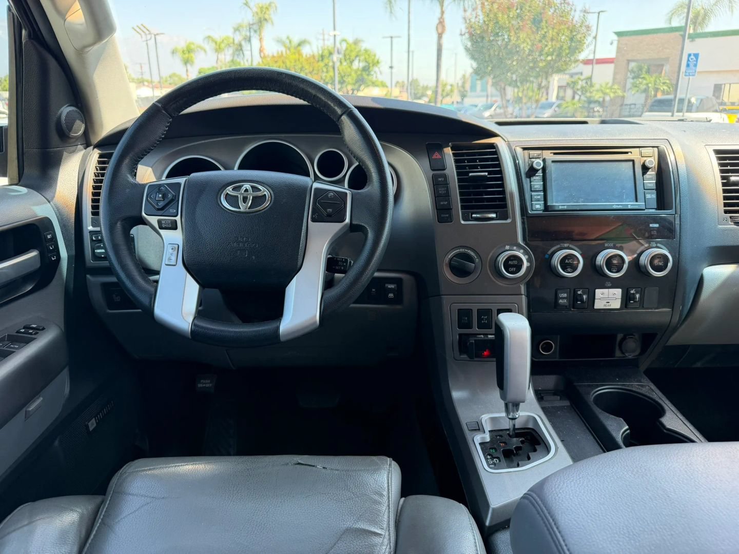 Used 2016 Toyota Sequoia Limited w/ Safety & Convenience Package AWD/4WD image 23