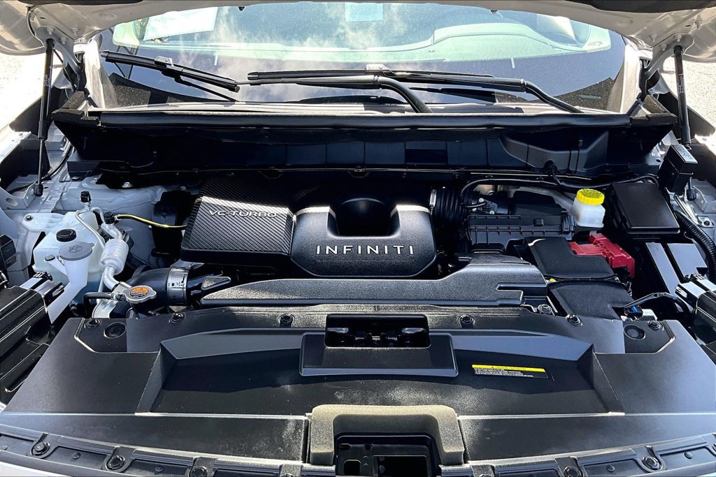 Used 2026 INFINITI QX60 Luxe w/ Cargo Package FWD image 11