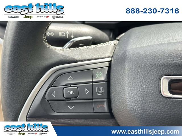 Certified 2023 Jeep Grand Cherokee Limited AWD/4WD image 32