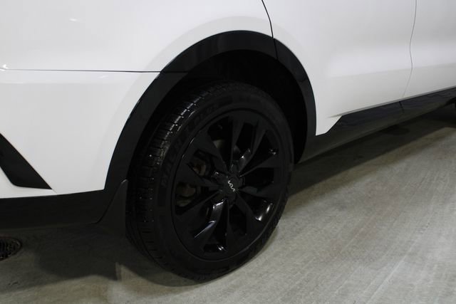 Used 2023 Kia Sorento SX image 28